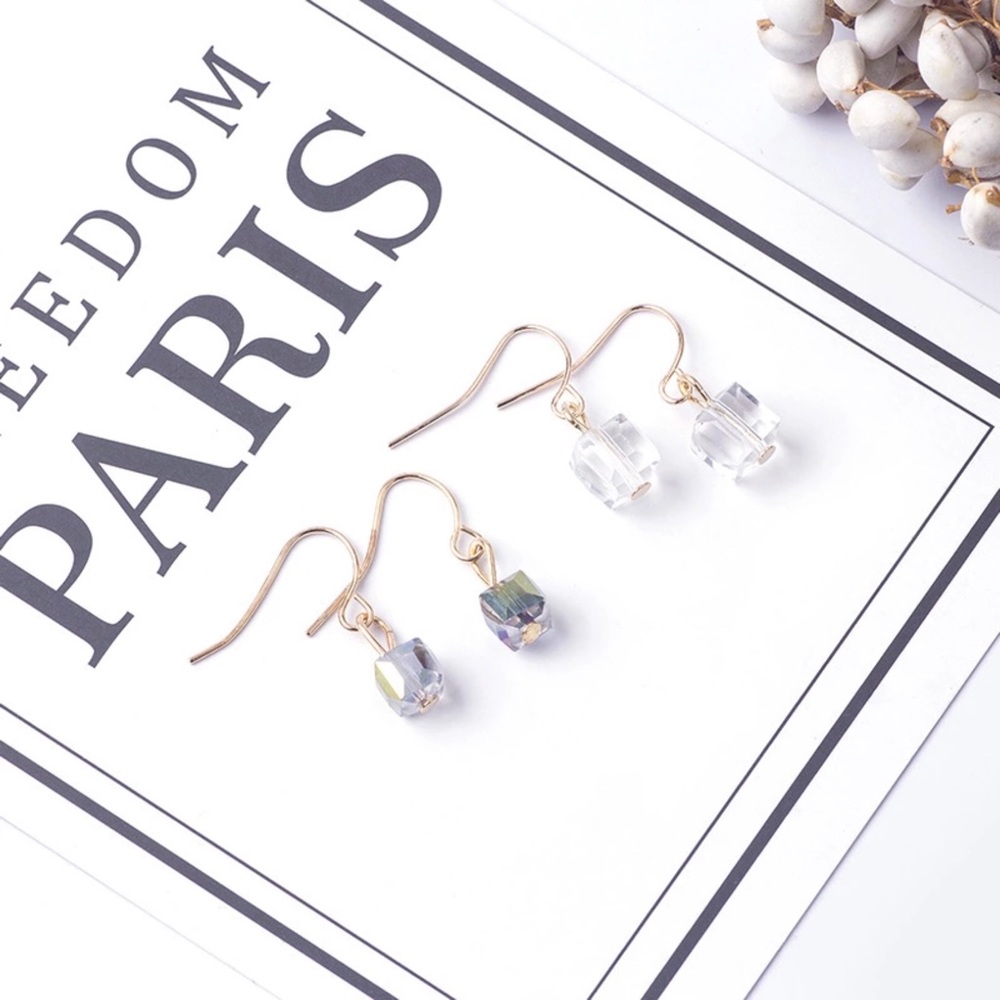 ❤️NEW trendy Square 3D Earrings Crystal Drop - Picture 3 of 4